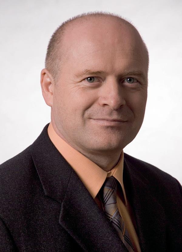Heinz Ziegler ist Regionalleiter beim Kontaktlinsenanbieter Sauflon.