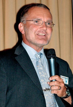 ... Dr. Fritz Gorzny (Vizepräsident), Jörg Tischer (Aktuar).
