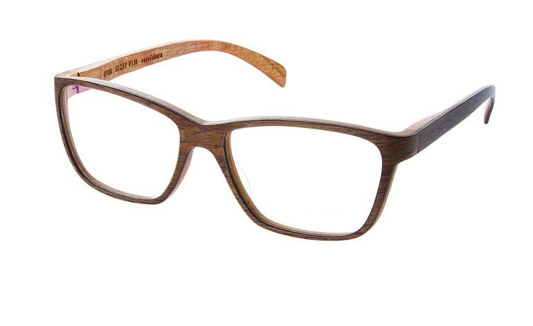 Fast 2000 Holzbrillenvarianten