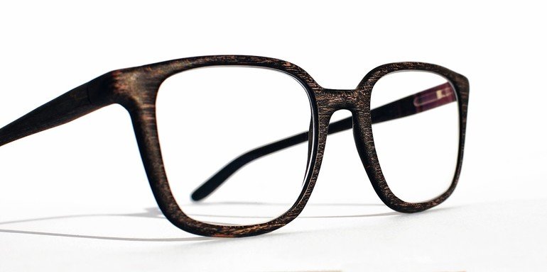 Anpassbare Holzbrille