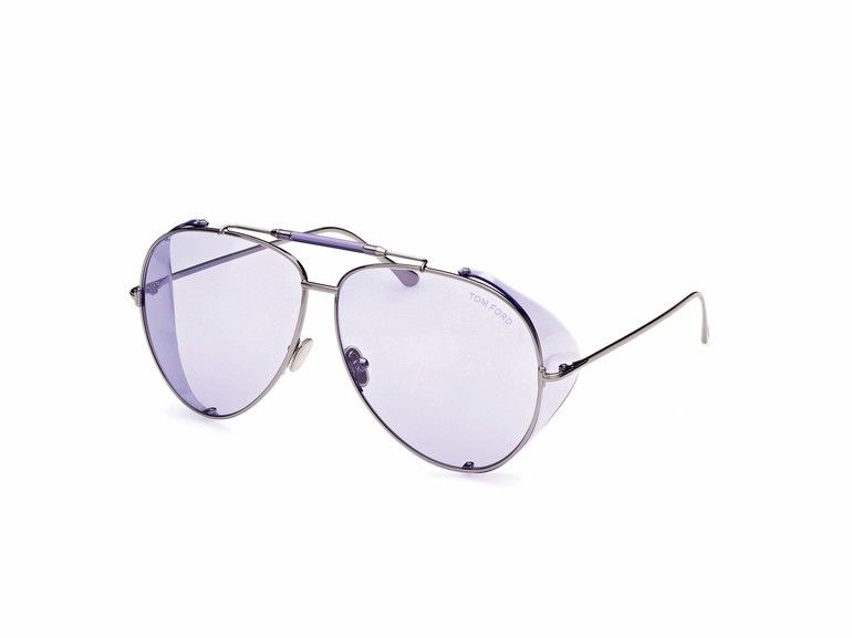 Sonnenbrille mit Seitenspoiler