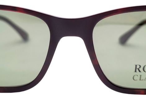 Zwei Fassungen von Röhm Eyewear